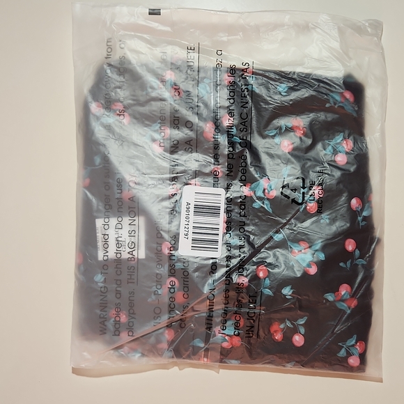 NWT TORRID CHERRY KEYHOLE BUST, SILKY, STRETCHY SNAP CROTCH BODYSUIT Plus Size 3 - Picture 6 of 6